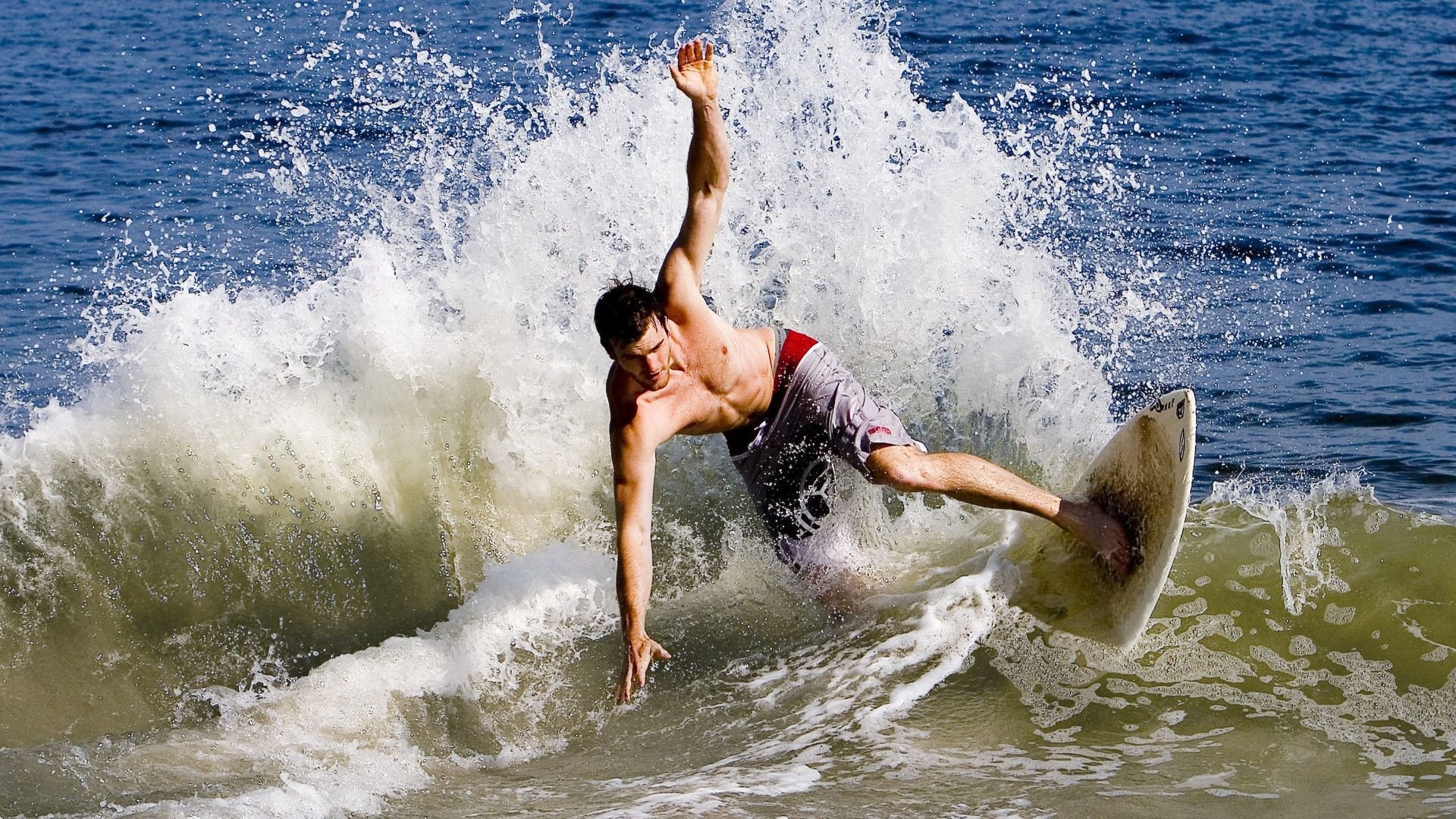 浙江队粉碎雄鹿,当欧文成为关键先生,篮球世界正在重新洗牌